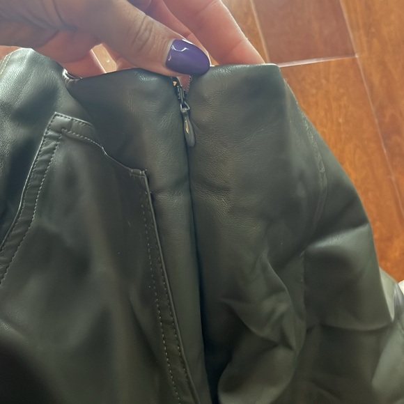 Olive leather skirt H&M - Picture 5 of 5